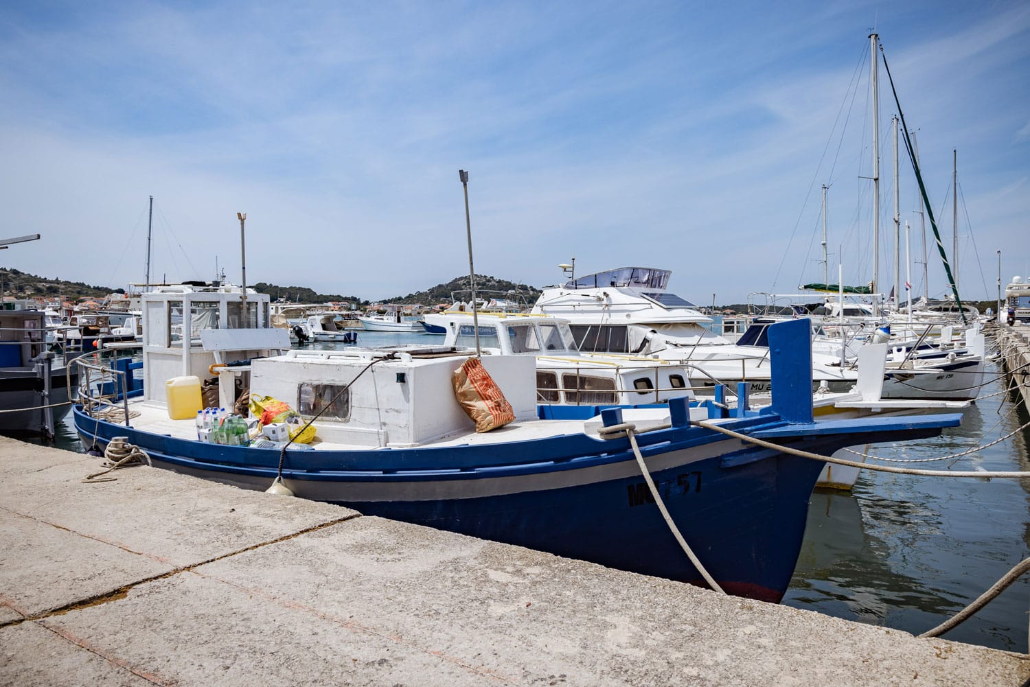 Holzboot, Kutter im Hafen