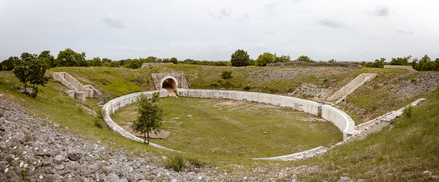 MJ 6891 Pano Burnum | Amphitheater